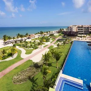 Курортный комплекс Royalton Riviera Cancun, An Autograph Collection & Casino (adults Only)
