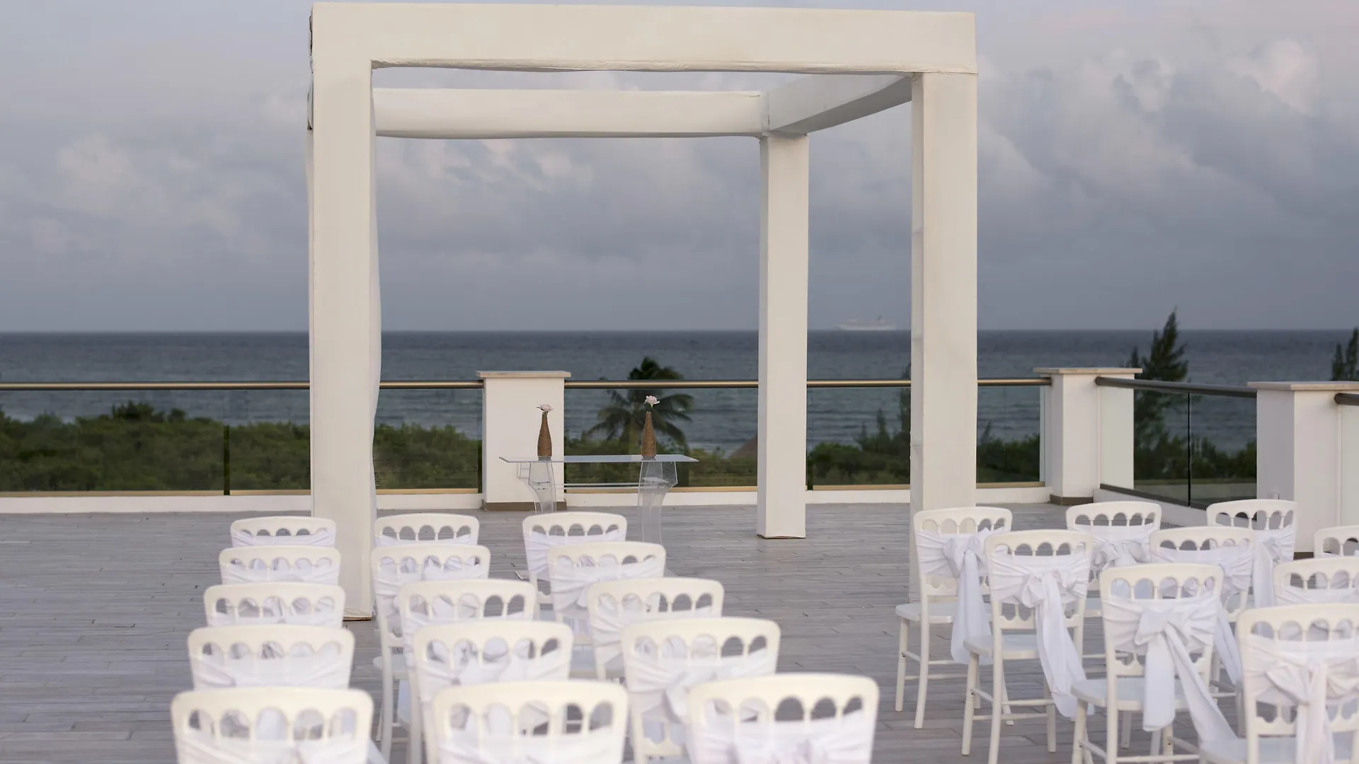 ***** Resort Platinum Yucatan Princess Adults Only Playa del Carmen Mexico